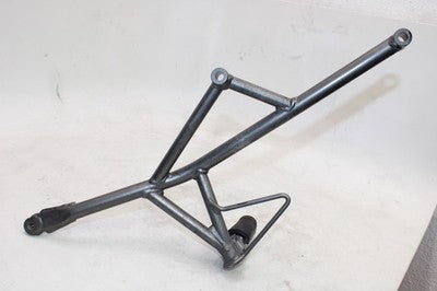 2011 KAWASAKI VERSYS 650 KLE650CF OEM RIGHT REAR BACK PASSENGER PEG W MOUNT