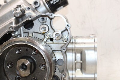 2014 SUZUKI VSTROM DL1000A ABS OEM ENGINE CRANKCASE W PISTON FLYWHEEL CRANKSHAFT