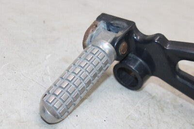 90-01 KAWASAKI NINJA ZX11 ZX-1100-D OEM RIGHT REAR BACK PASSENGER PEG