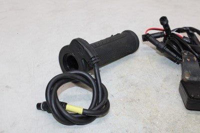 2020 SUZUKI SV650 OEM RIGHT CLIP ON HANDLE KILL OFF START SWITCH W HEATED GRIPS