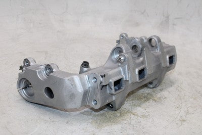 2000 HONDA CBR900RR OEM SWINGARM BRACKET MOUNT