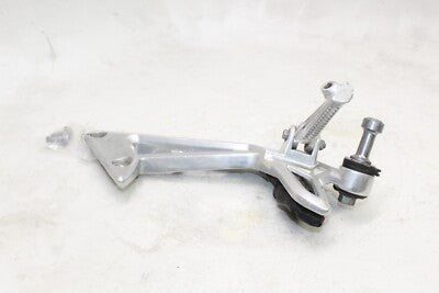 01-05 YAMAHA FZ1 OEM LEFT REAR BACK PASSENGER PEG
