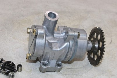 89-92 SUZUKI GSXR1100 OEM ENGINE MOTOR OIL PUMP