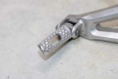 05-23 HONDA CBR600RR OEM RIGHT REAR BACK PASSENGER PEG
