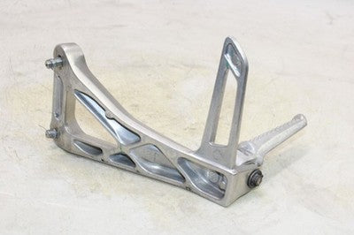 14-16 HONDA CBR650F OEM RIGHT REAR BACK PASSENGER PEG