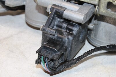 03-06 KAWASAKI Z1000 OEM MAIN FUEL INJECTORS / THROTTLE BODIES