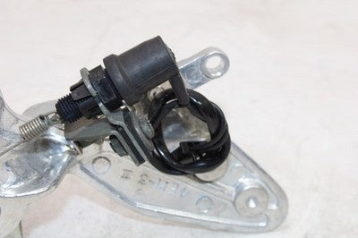 95-07 YAMAHA YZF600R OEM RIGHT REARSET DRIVER FOOT PEG REST STOP W PEDAL