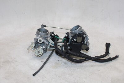 14-15 SUZUKI VSTROM 1000 DL1000A ABS OEM MAIN FUEL INJECTORS / THROTTLE BODIES