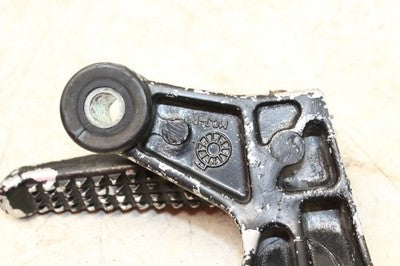 00-01 HONDA CBR929RR OEM REAR BACK PASSENGER PEG SET PAIR