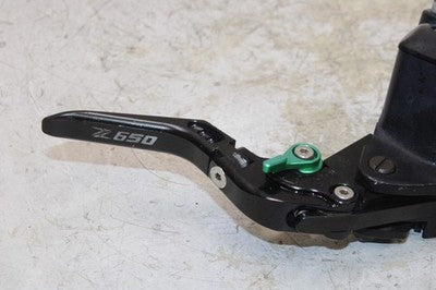 17-25 KAWASAKI Z650 EX650GJ OEM FRONT BRAKE MASTER CYLINDER W/ LEVER