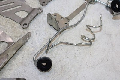 06-07 SUZUKI GSXR 750 OEM MOUNTING BRACKETS MOUNTS CHROME COVERS