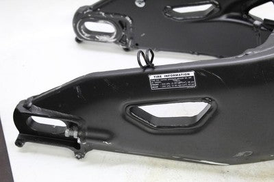 2017 YAMAHA FZ10 OEM REAR SWINGARM BACK SUSPENSION SWING ARM