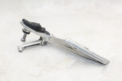 01-05 YAMAHA FZ1 OEM LEFT REAR BACK PASSENGER PEG