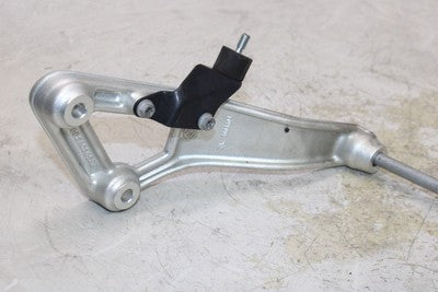 2018 HUSQVARNA SVARTPILEN 401 OEM ENGINE MOTOR MOUNT STAY BRACKETS