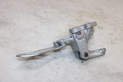 08-09 SUZUKI GSXR 750 OEM LEFT FRONT FOOT REST PEG STEP