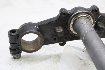 1980 YAMAHA XT250 OEM FRONT FORKS CLAMP LOWER TRIPLE TREE STEM