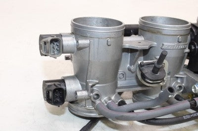 15-16 KAWASAKI VERSYS 1000 KLZ1000BFA OEM MAIN FUEL INJECTORS / THROTTLE BODIES
