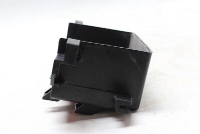 04-09 YAMAHA FZ6 OEM REAR BACK TAIL UNDERTAIL BATTERY TRAY PLASTIC