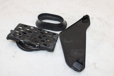 2005 SUZUKI GSXR 600 OEM FRONT DUCT COVERS PANEL COWL