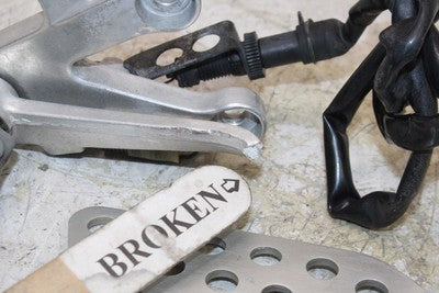 00-01 HONDA CBR929RR OEM RIGHT REARSET REAR SET DRIVER FOOT PEG REST STOP