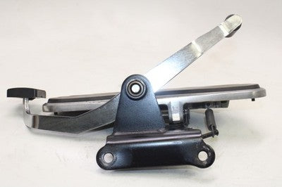 06-24 KAWASAKI VULCAN 900 VN900B OEM LEFT FRONT DRIVER FOOT STEP PEG W PEDAL