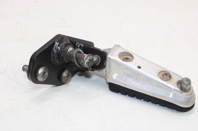 04-09 SUZUKI VSTROM 650 DL650 OEM LEFT FRONT FOOT REST PEG STEP