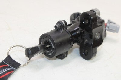 06-09 SUZUKI GSXR 600 OEM IGNITION LOCK !W KEY!