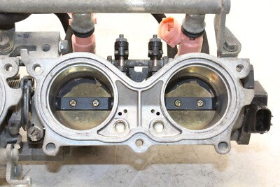 03-04 HONDA CBR600RR OEM MAIN FUEL INJECTORS / THROTTLE BODIES