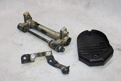 2006 SUZUKI BURGMAN 400 AN400S OEM ENGINE BRACKET MOUNT MISC