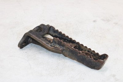 1984 Yamaha Tri Moto 225 YTM225DX OEM LEFT FRONT FOOT REST PEG STEP