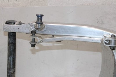 2000 SUZUKI GSXR 750 OEM REAR SWINGARM BACK SUSPENSION SWING ARM