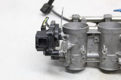 06-07 SUZUKI GSXR 600 OEM MAIN FUEL INJECTORS / THROTTLE BODIES