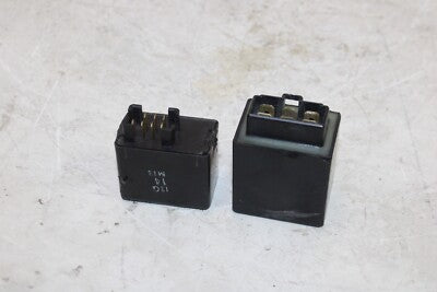 04-06 SUZUKI KATANA 750 GSX750F OEM TURN SIGNAL BLINKER RELAY FLASHER SWITCH SET