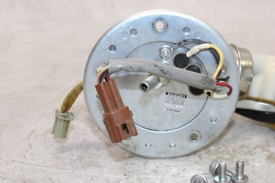 11-17 SUZUKI BOULEVARD C50 VL800 OEM FUEL GAS PUMP