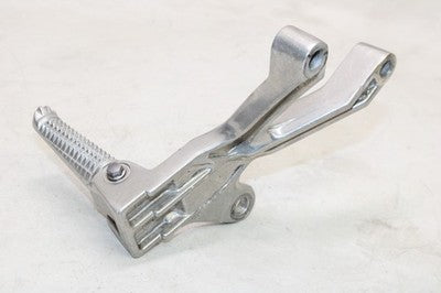 2002 YAMAHA YZF600R OEM RIGHT REAR BACK PASSENGER PEG