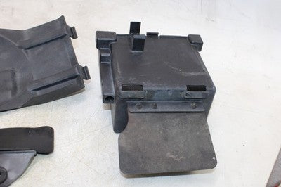 1996 Yamaha FZR600R OEM REAR BACK TAIL UNDERTAIL BATTERY TRAY PLASTIC W FENDER