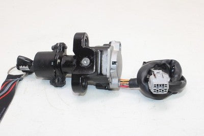 06-09 SUZUKI GSXR 600 OEM IGNITION LOCK !W KEY!