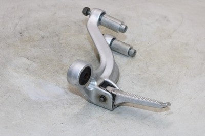 2000 SUZUKI GSXR 750 OEM RIGHT REAR BACK PASSENGER PEG