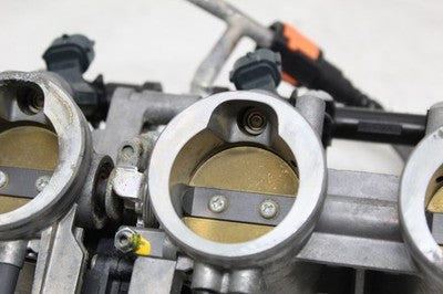 07-08 KAWASAKI NINJA ZX6R OEM MAIN FUEL INJECTORS / THROTTLE BODIES