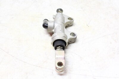 1994 KAWASAKI NINJA ZX9R ZX900B OEM REAR BACK BRAKE MASTER CYLINDER