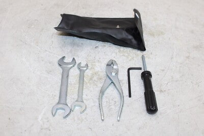 11-17 SUZUKI BOULEVARD C50 VL800 OEM STOCK TOOLS OEM TOOL BAG KIT SET