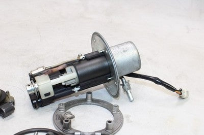 04-05 SUZUKI GSXR 600 OEM FUEL PUMP GAS PETROL SENDER UNIT