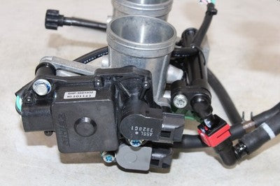 13-17 KAWASAKI NINJA 300 EX300A OEM MAIN FUEL INJECTORS / THROTTLE BODIES