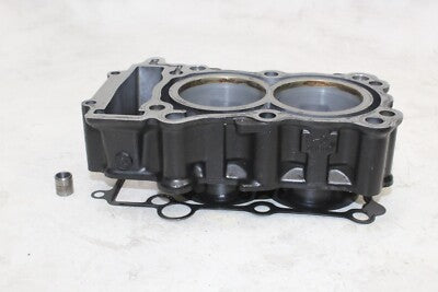 19-24 YAMAHA YZF R3 OEM ENGINE MOTOR PISTON CYLINDERS BLOCK JUG