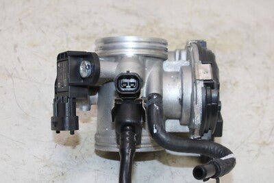 18-19 KTM 390 DUKE OEM MAIN FUEL INJECTORS / THROTTLE BODIES