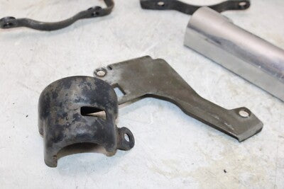 2004 YAMAHA V STAR 1100 XVS1100 OEM REFLECTOR BRACKETS MOUNTS MISC