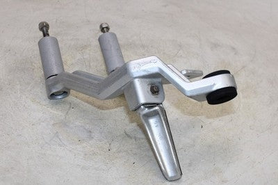 03-06 SUZUKI SV1000S OEM RIGHT REAR BACK PASSENGER PEG