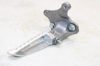 2018 YAMAHA XMAX CZD300A OEM LEFT REAR BACK PASSENGER PEG