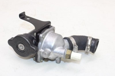 06-16 KAWASAKI VULCAN 900 VN900B CLASSIC OEM THERMOSTAT HOUSING W RADIATOR CAP