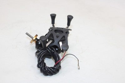 2016 YAMAHA YZF R3 PHONE MOUNT W USB OUTLET